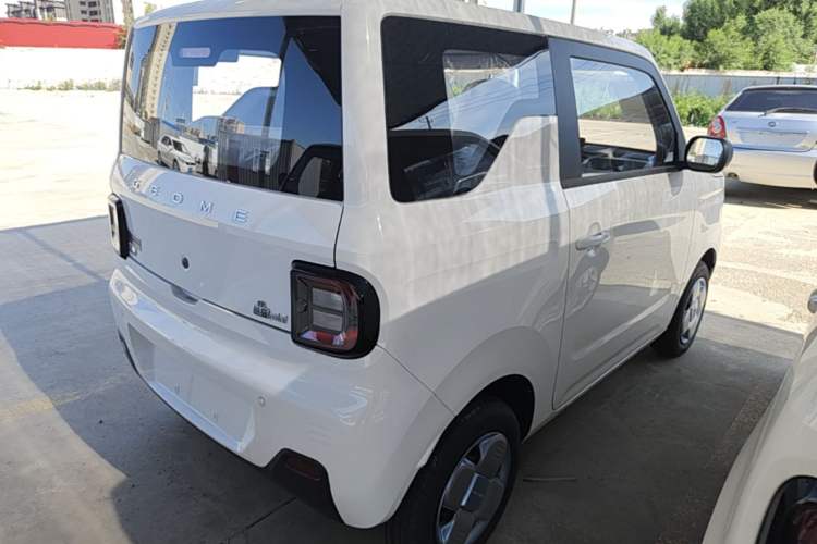 Used Geely Galaxy Panda 2024 Panda Mini 200km Endurance Bear Rear Right 45 Deg