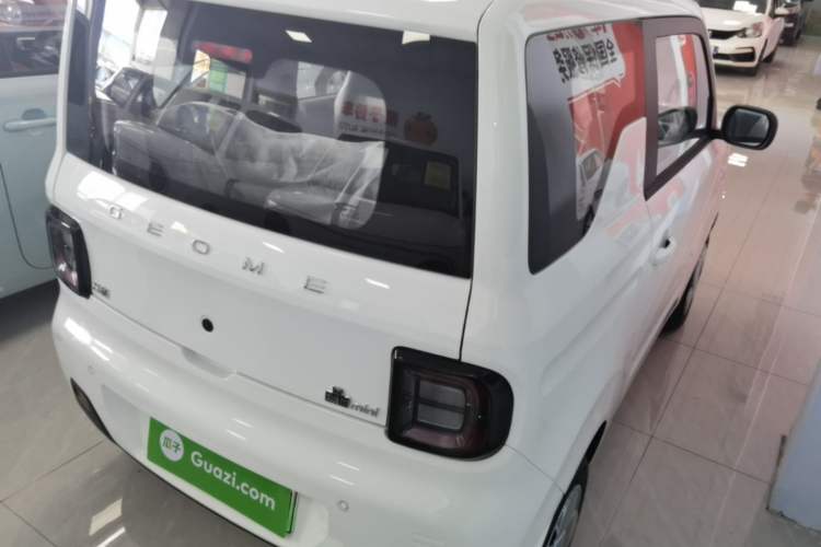Used Geely Galaxy Panda 2024 Panda Mini 200km Endurance Bear Rear Right 45 Deg