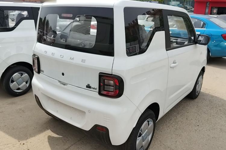 Used Geely Galaxy Panda 2024 Panda Mini 200km Endurance Bear Rear Right 45 Deg