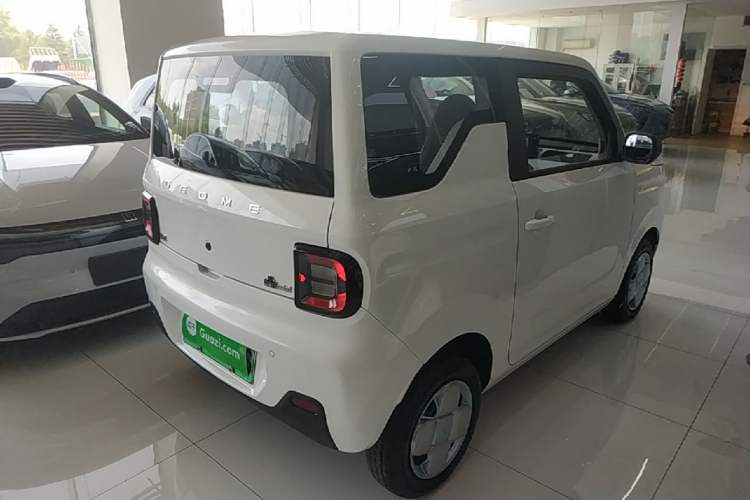Used Geely Galaxy Panda 2024 Panda Mini 200km Endurance Bear Rear Right 45 Deg