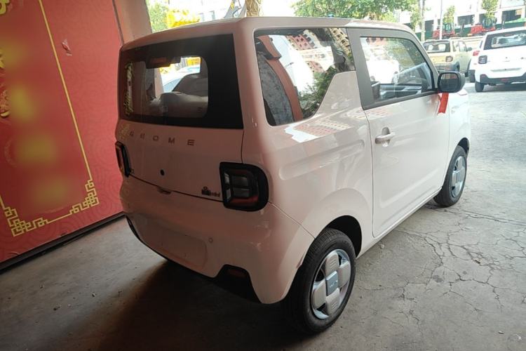 Used Geely Galaxy Panda 2024 Panda Mini 200km Endurance Bear Rear Right 45 Deg