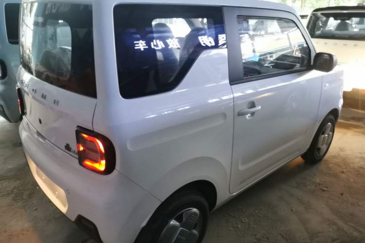 Used Geely Galaxy Panda 2024 Panda Mini 200km Endurance Bear Rear Right 45 Deg