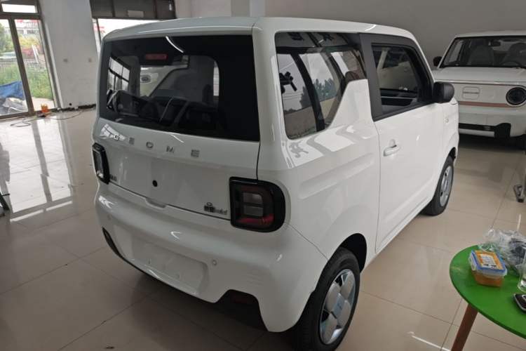 Used Geely Galaxy Panda 2024 Panda Mini 200km Endurance Bear Rear Right 45 Deg