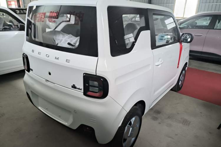 Used Geely Galaxy Panda 2024 Panda Mini 200km Endurance Bear Rear Right 45 Deg