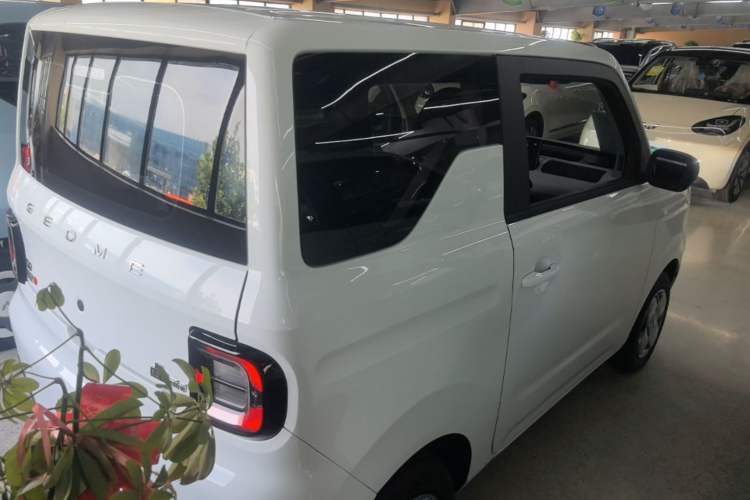 Used Geely Galaxy Panda 2024 Panda Mini 200km Longteng PRO Edition Rear Right 45 Deg