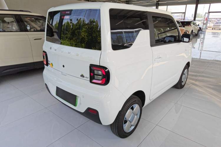 Used Geely Galaxy Panda 2024 Panda Mini 200km Endurance Bear Rear Right 45 Deg