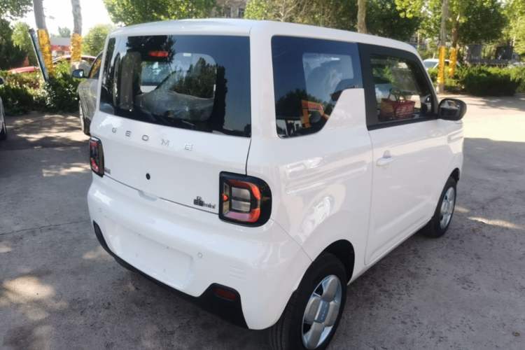 Used Geely Galaxy Panda 2024 Panda Mini 200km Endurance Bear Rear Right 45 Deg