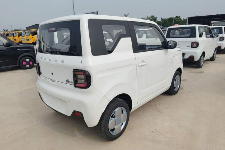 Used Geely Galaxy Panda 2024 Panda Mini 200km Endurance Bear Rear Right 45 Deg