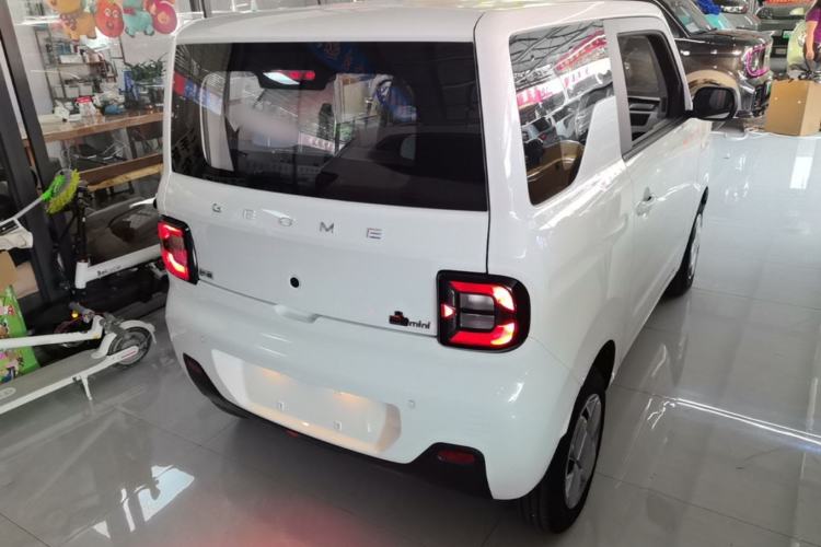 Used Geely Galaxy Panda 2024 Panda Mini 200km Endurance Bear Rear Right 45 Deg