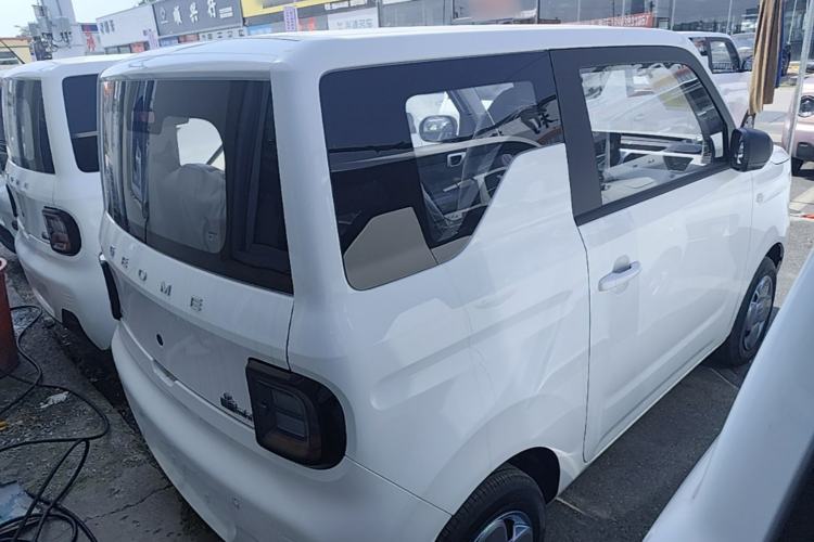 Used Geely Galaxy Panda 2024 Panda Mini 200km Endurance Bear Rear Right 45 Deg