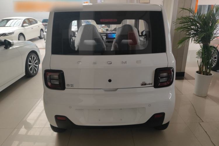 Used Geely Galaxy Panda 2024 Panda Mini 200km Endurance Bear Rear