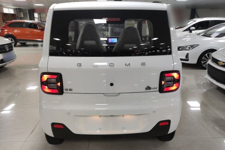 Used Geely Galaxy Panda 2024 Panda Mini 200km Endurance Bear Rear
