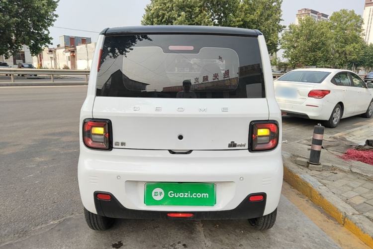 Used Geely Galaxy Panda 2024 Panda Mini 200km Endurance Bear Rear