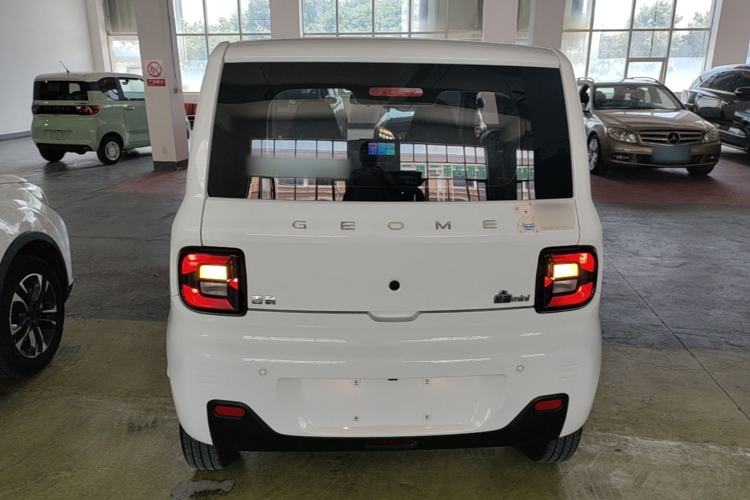Used Geely Galaxy Panda 2024 Panda Mini 200km Endurance Bear Rear
