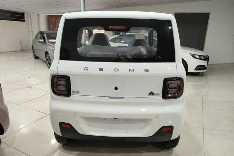 Used Geely Galaxy Panda 2024 Panda Mini 200km Endurance Bear Rear