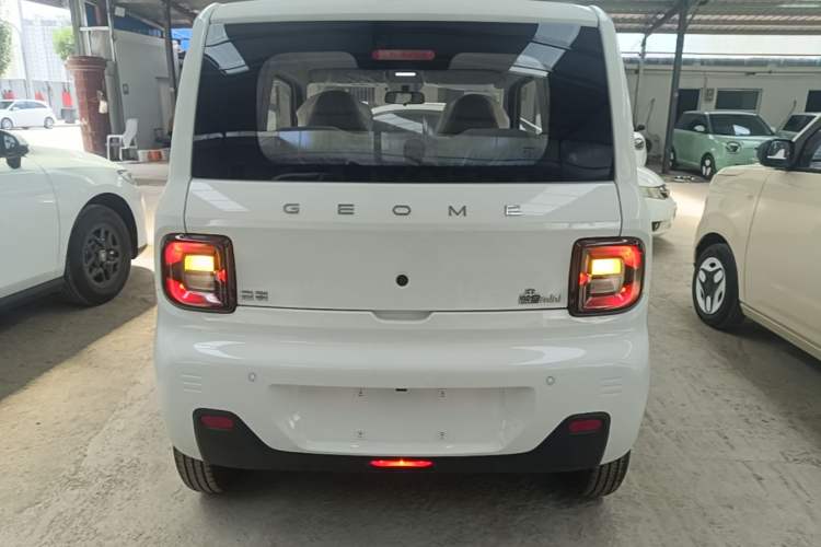 Used Geely Galaxy Panda 2024 Panda Mini 200km Endurance Bear Rear