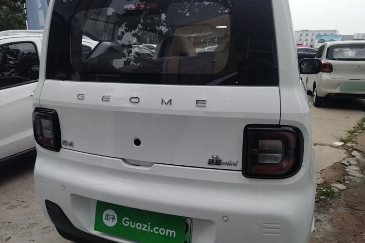 Used Geely Galaxy Panda 2024 Panda Mini 200km Endurance Bear Rear