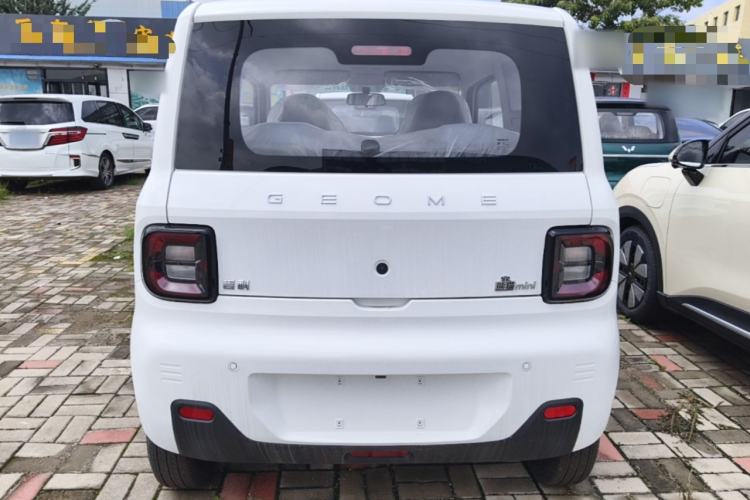 Used Geely Galaxy Panda 2024 Panda Mini 200km Endurance Bear Rear