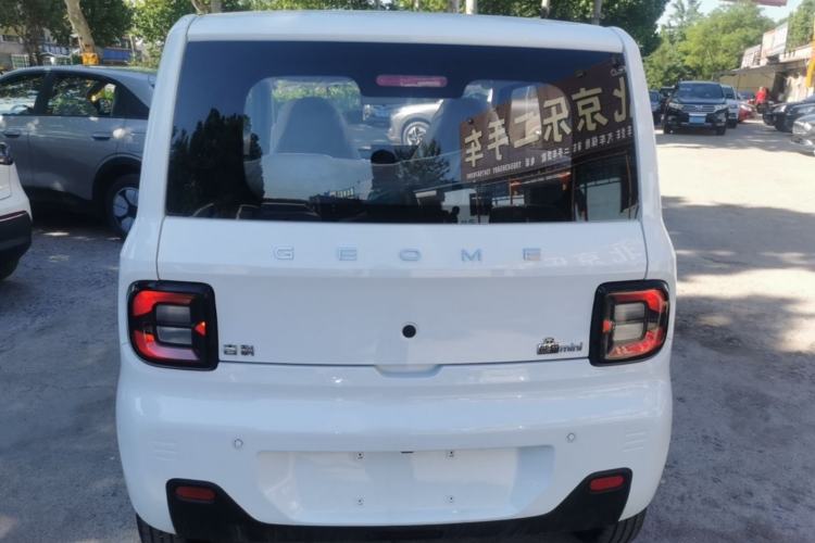Used Geely Galaxy Panda 2024 Panda Mini 200km Endurance Bear Rear