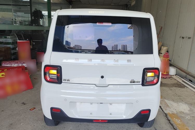 Used Geely Galaxy Panda 2024 Panda Mini 200km Endurance Bear Rear