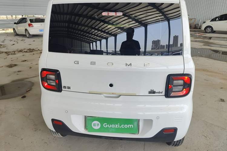 Used Geely Galaxy Panda 2024 Panda Mini 200km Endurance Bear Rear