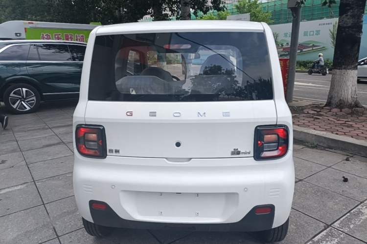 Used Geely Galaxy Panda 2024 Panda Mini 200km Endurance Bear Rear