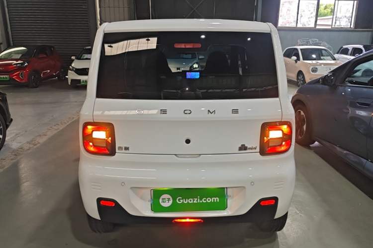 Used Geely Galaxy Panda 2024 Panda Mini 200km Endurance Bear Rear