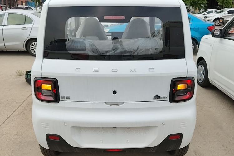 Used Geely Galaxy Panda 2024 Panda Mini 200km Endurance Bear Rear