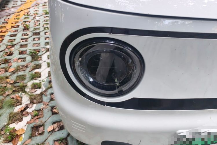 Used Geely Galaxy Panda 2024 Panda Mini 200km Endurance Bear Right Front Headlight