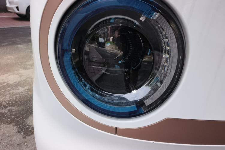 Used Geely Galaxy Panda 2024 Panda Mini 200km Endurance Bear Right Front Headlight