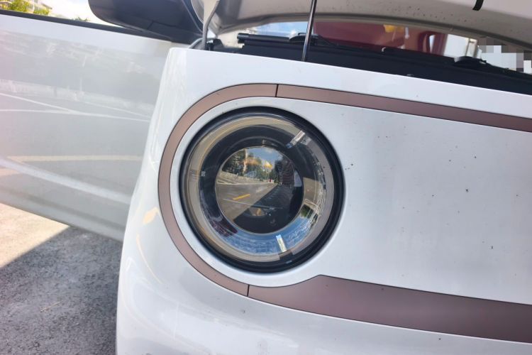 Used Geely Galaxy Panda 2024 Panda Mini 200km Endurance Bear Right Front Headlight