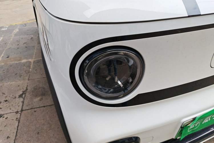 Used Geely Galaxy Panda 2024 200km Panda Kart Right Front Headlight