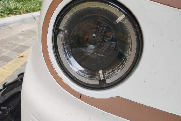 Used Geely Galaxy Panda 2024 Panda Mini 200km Endurance Bear Right Front Headlight