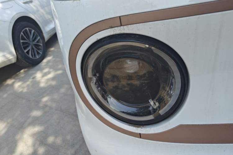 Used Geely Galaxy Panda 2024 Panda Mini 200km Endurance Bear Right Front Headlight