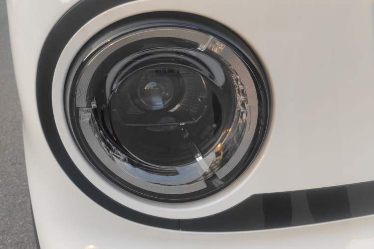 Used Geely Galaxy Panda 2024 200km Panda Kart Right Front Headlight