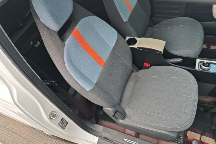 Used Geely Galaxy Panda 2024 Panda Mini 200km Endurance Bear Right Front Seat