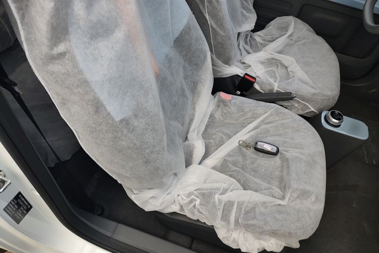 Used Geely Galaxy Panda 2024 Panda Mini 200km Endurance Bear Right Front Seat