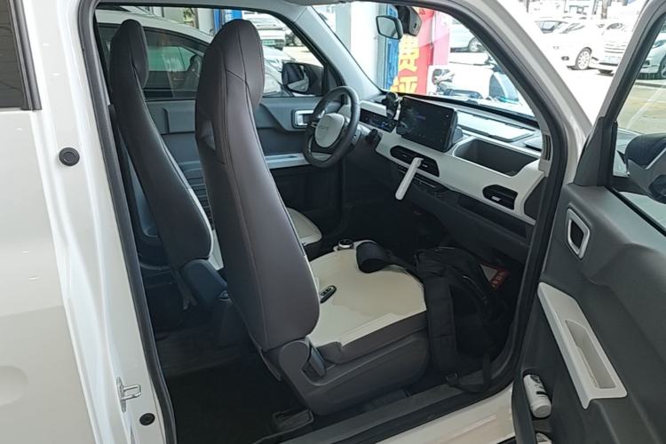 Used Geely Galaxy Panda 2024 200km Panda Rider Right Front Seat