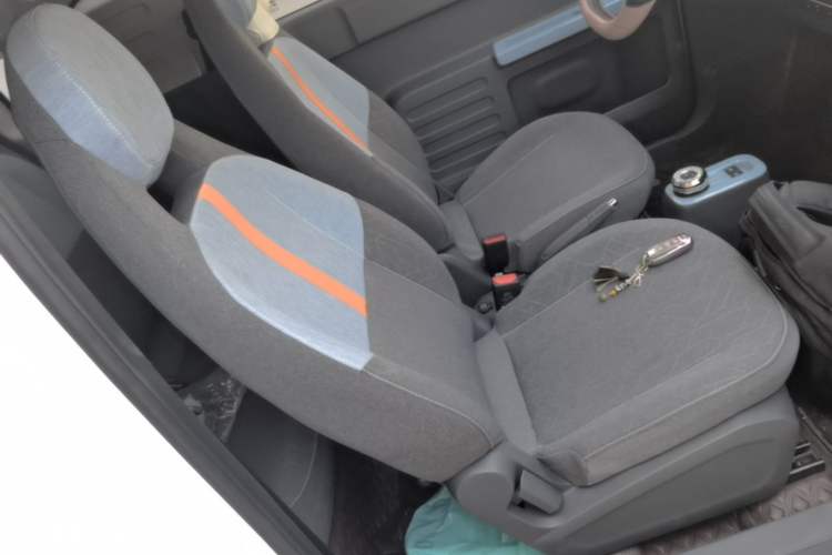 Used Geely Galaxy Panda 2024 Panda Mini 200km Endurance Bear Right Front Seat