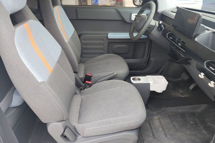 Used Geely Galaxy Panda 2024 Panda Mini 200km Endurance Bear Right Front Seat