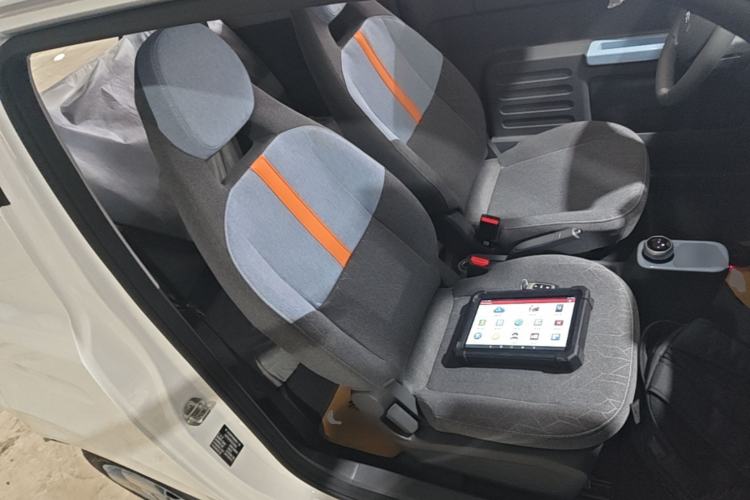 Used Geely Galaxy Panda 2024 Panda Mini 200km Endurance Bear Right Front Seat