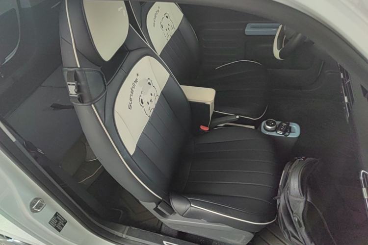 Used Geely Galaxy Panda 2024 Panda Mini 200km Endurance Bear Right Front Seat