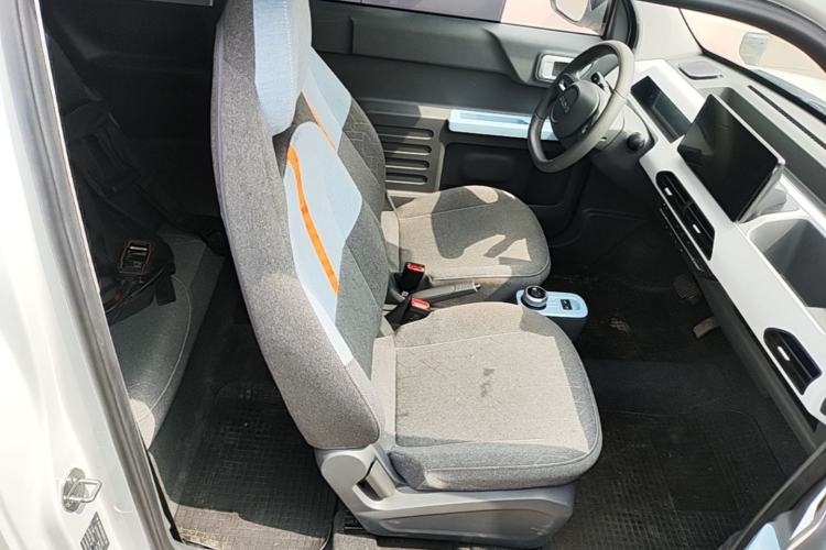 Used Geely Galaxy Panda 2024 Panda Mini 200km Endurance Bear Right Front Seat
