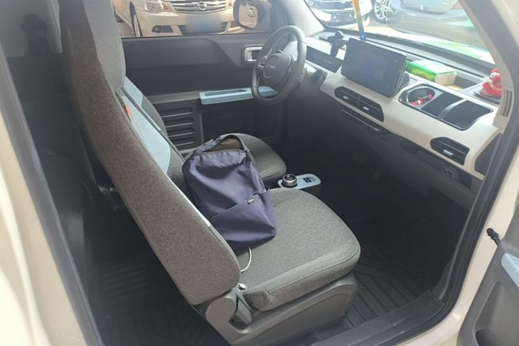 Used Geely Galaxy Panda 2024 Panda Mini 200km Endurance Bear Right Front Seat