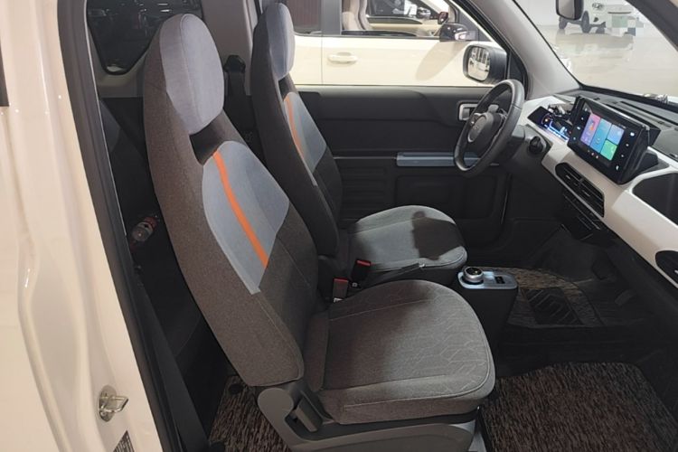 Used Geely Galaxy Panda 2024 Panda Mini 200km Endurance Bear Right Front Seat