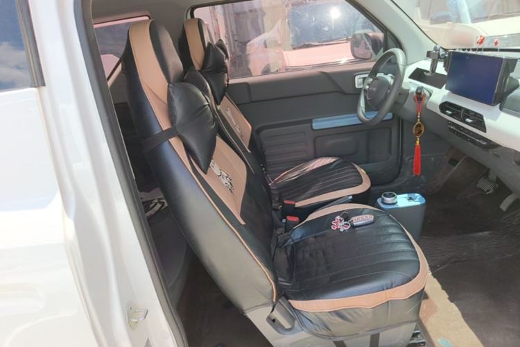 Used Geely Galaxy Panda 2024 Panda Mini 200km Endurance Bear Right Front Seat