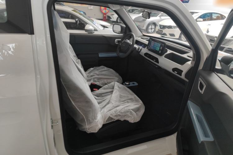 Used Geely Galaxy Panda 2024 Panda Mini 200km Endurance Bear Right Front Seat
