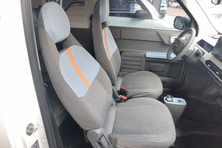 Used Geely Galaxy Panda 2024 Panda Mini 200km Longteng PRO Edition Right Front Seat