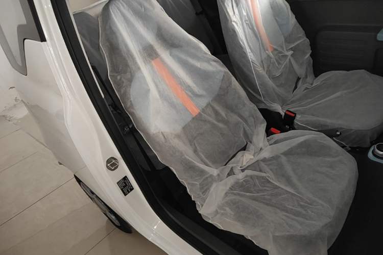 Used Geely Galaxy Panda 2024 Panda Mini 200km Endurance Bear Right Front Seat