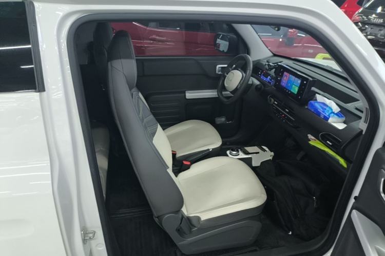 Used Geely Galaxy Panda 2024 200km Panda Rider Right Front Seat